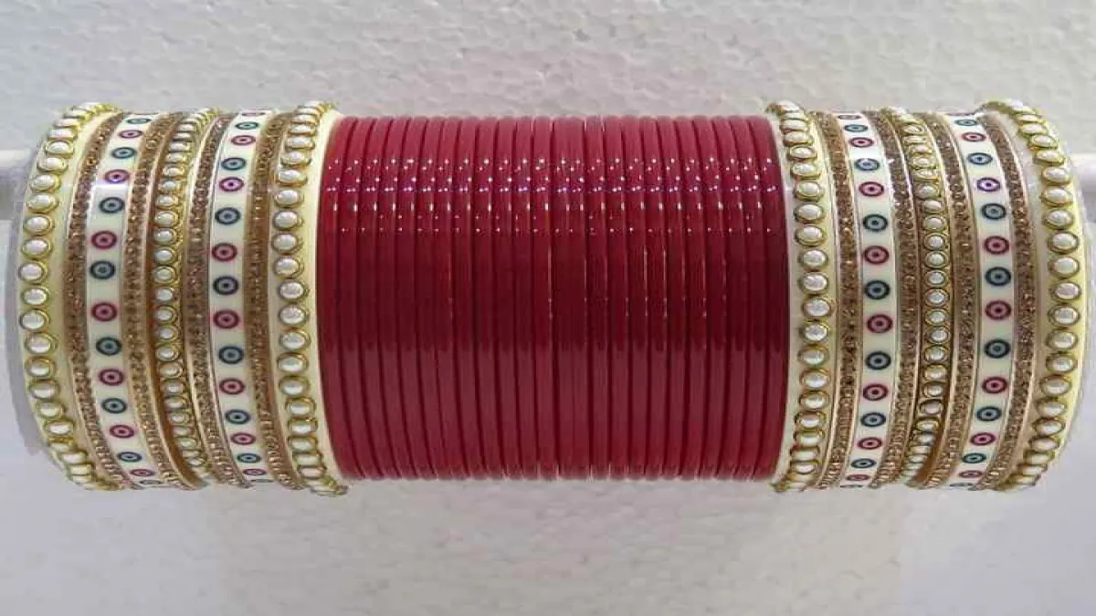 Stylish Bangles with Lehenga बेहतरीन डिज़ाइन जो बनाए आपको स्टाइलिश