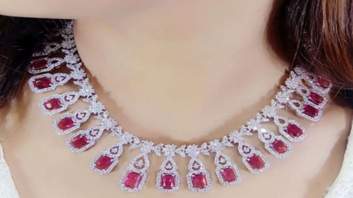 Best Jewelry Tips For New Year 2025 पार्टी के लिए परफेक्ट ज्वेलरी आइडियाज