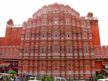  Hawa Mahal: The Pride of the Pink City